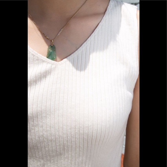 Brandy Melville cream zita tank top - Picture 4 of 5